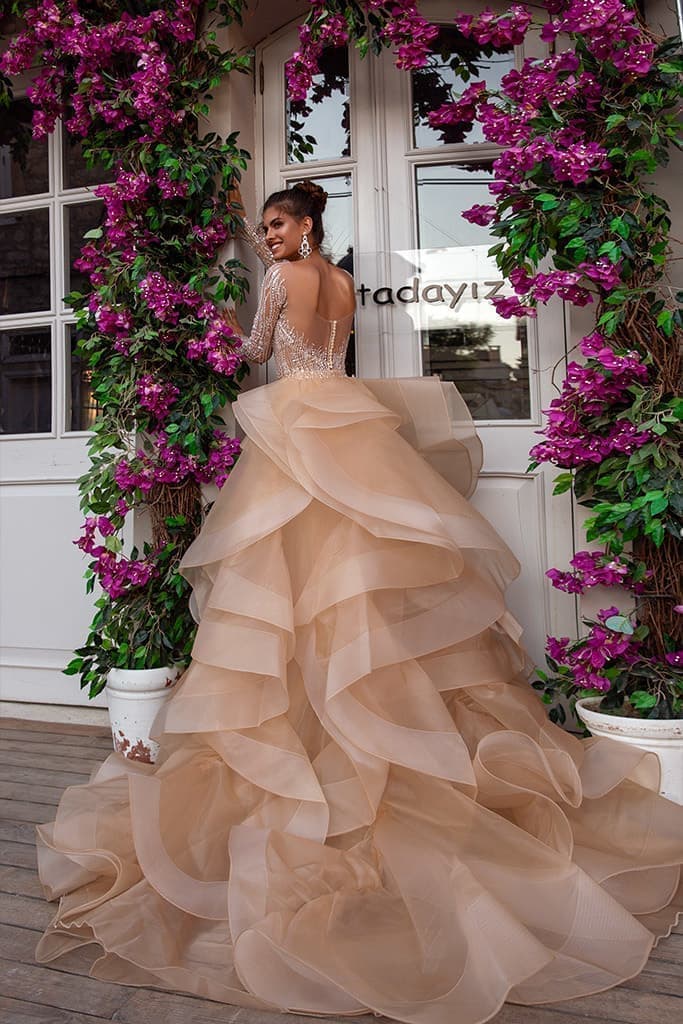 画像|オクサーナムハ|グリッタードレス|ジル